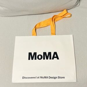 MOMA paper shopping bag